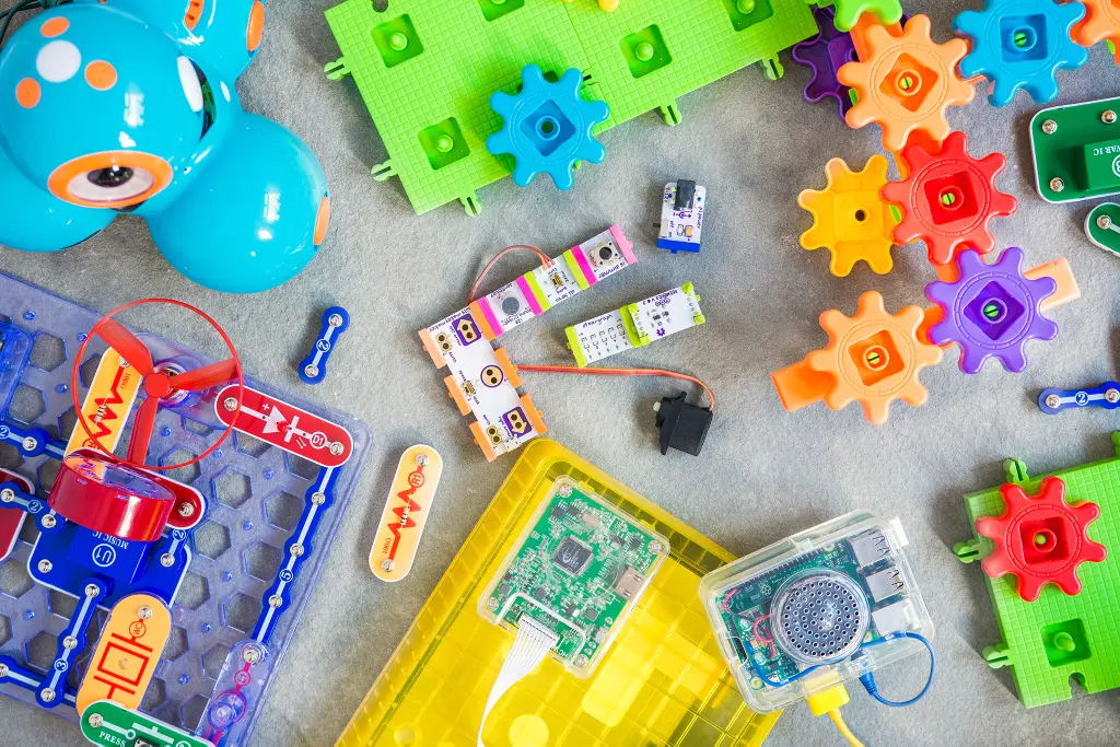 Sonpal Toys: Cool Toys for Kindergarteners That Spark Adventure and Fun Educational Toy Manufacturers in India – Shaping Young Minds with Play, Learning Toys